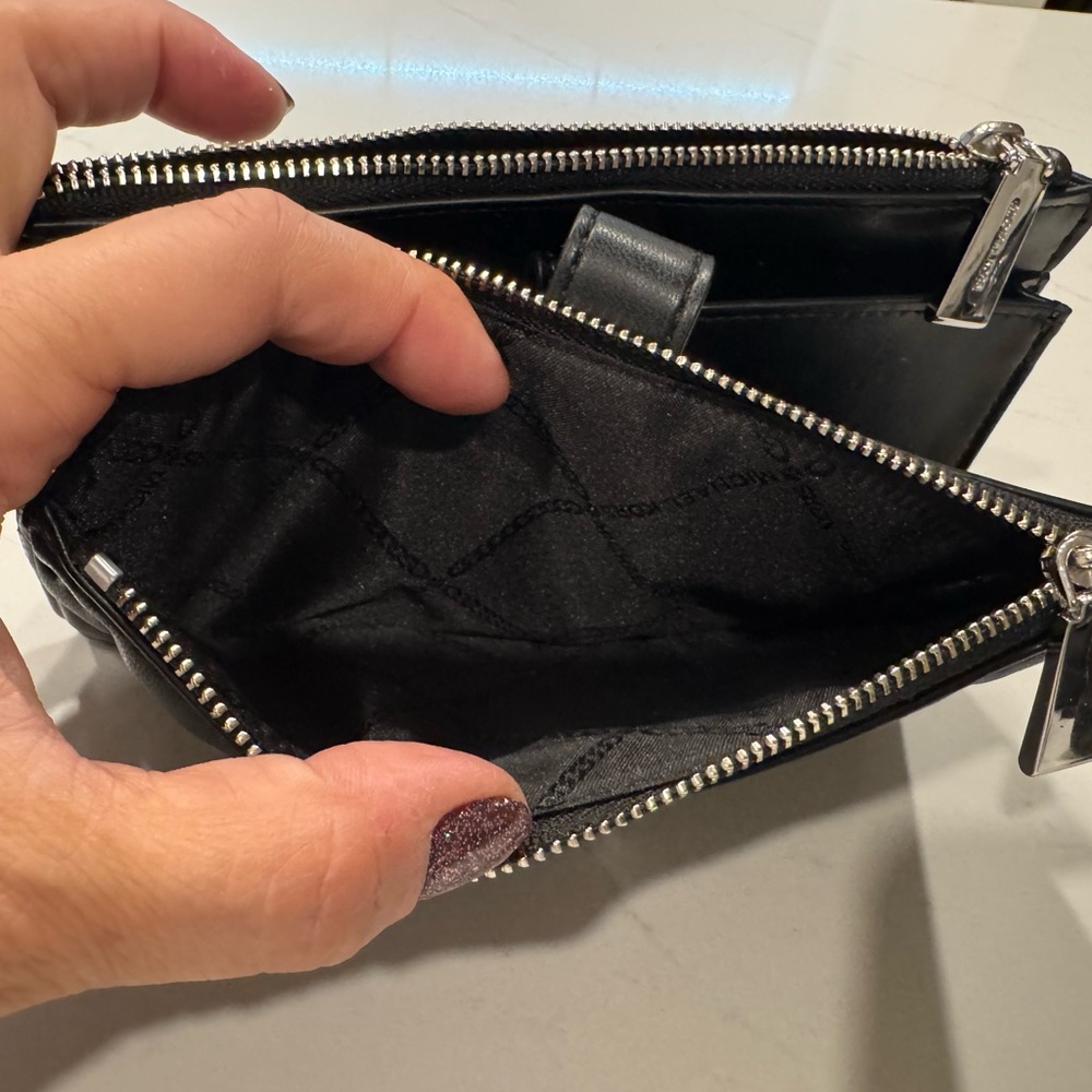 Michael Kors Quilted Signature Collection Wallet - Picture 10 of 15